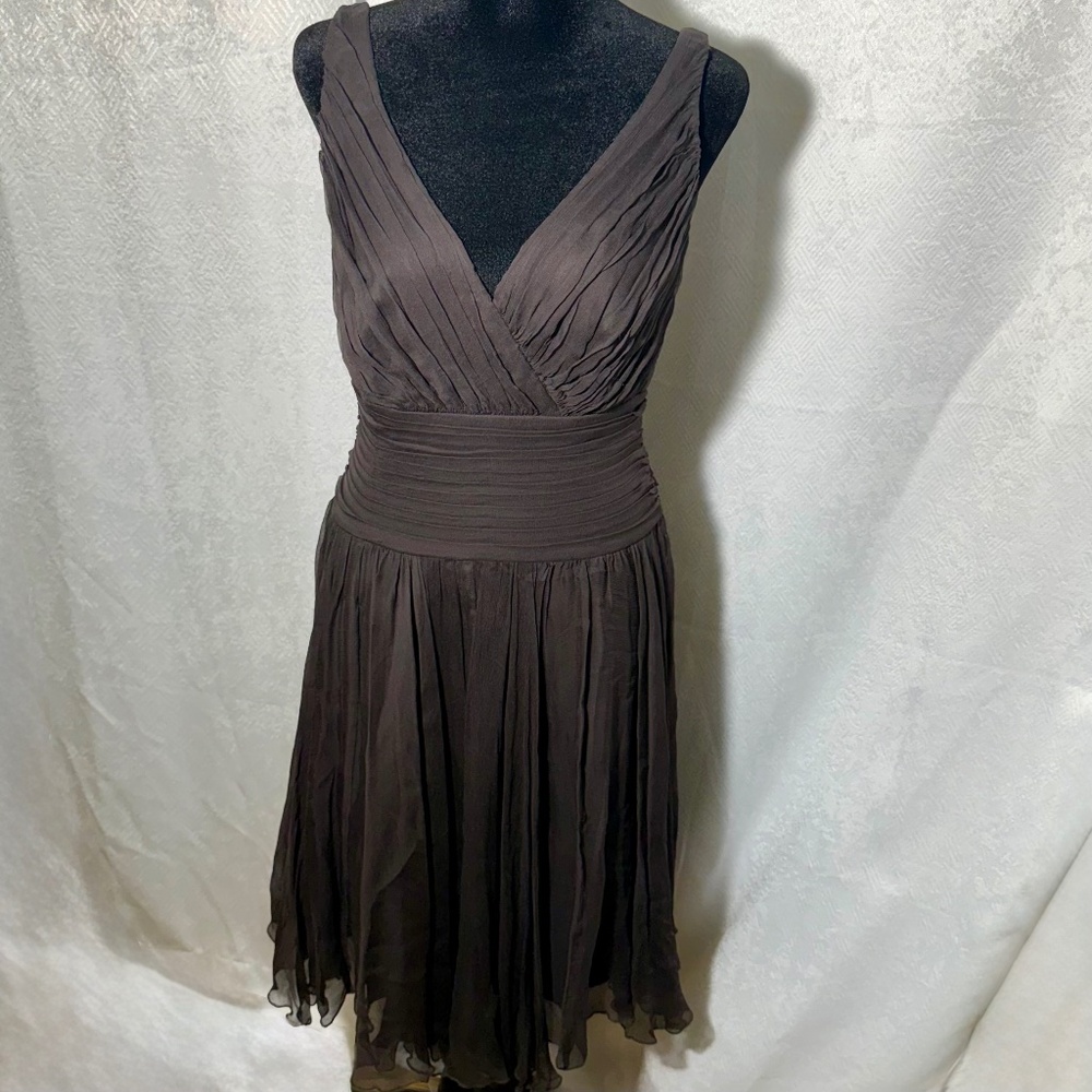 Tadashi Petite 6P 100% Silk Brown Cocktail Dress Ruched V-Neck Midi Evening